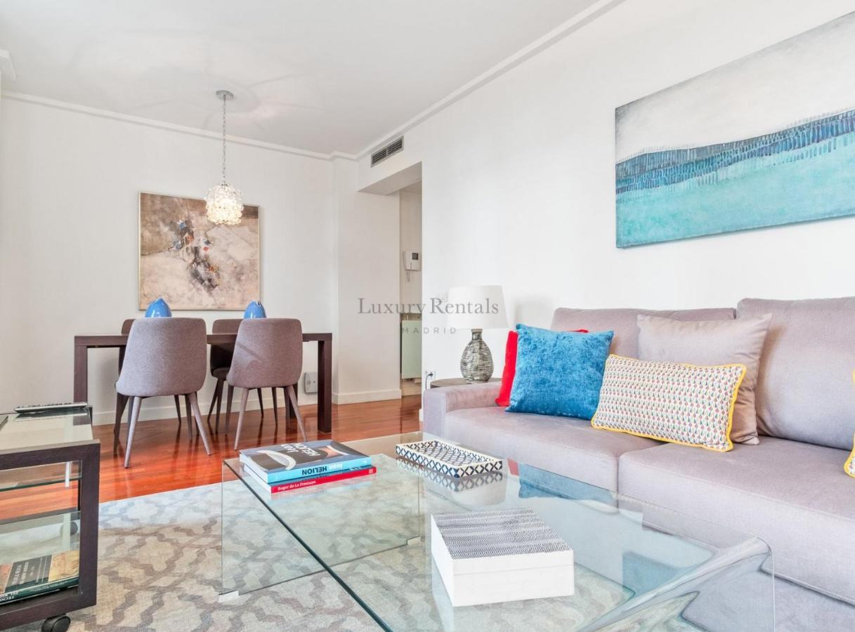 Charming 2-Bedroom Apartment In Retiro Perfect Madrid Location Bagian luar foto